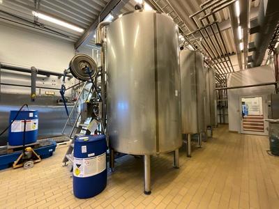 Overview picture of 2005 Tankki s/s vertical storage tank 5.000L